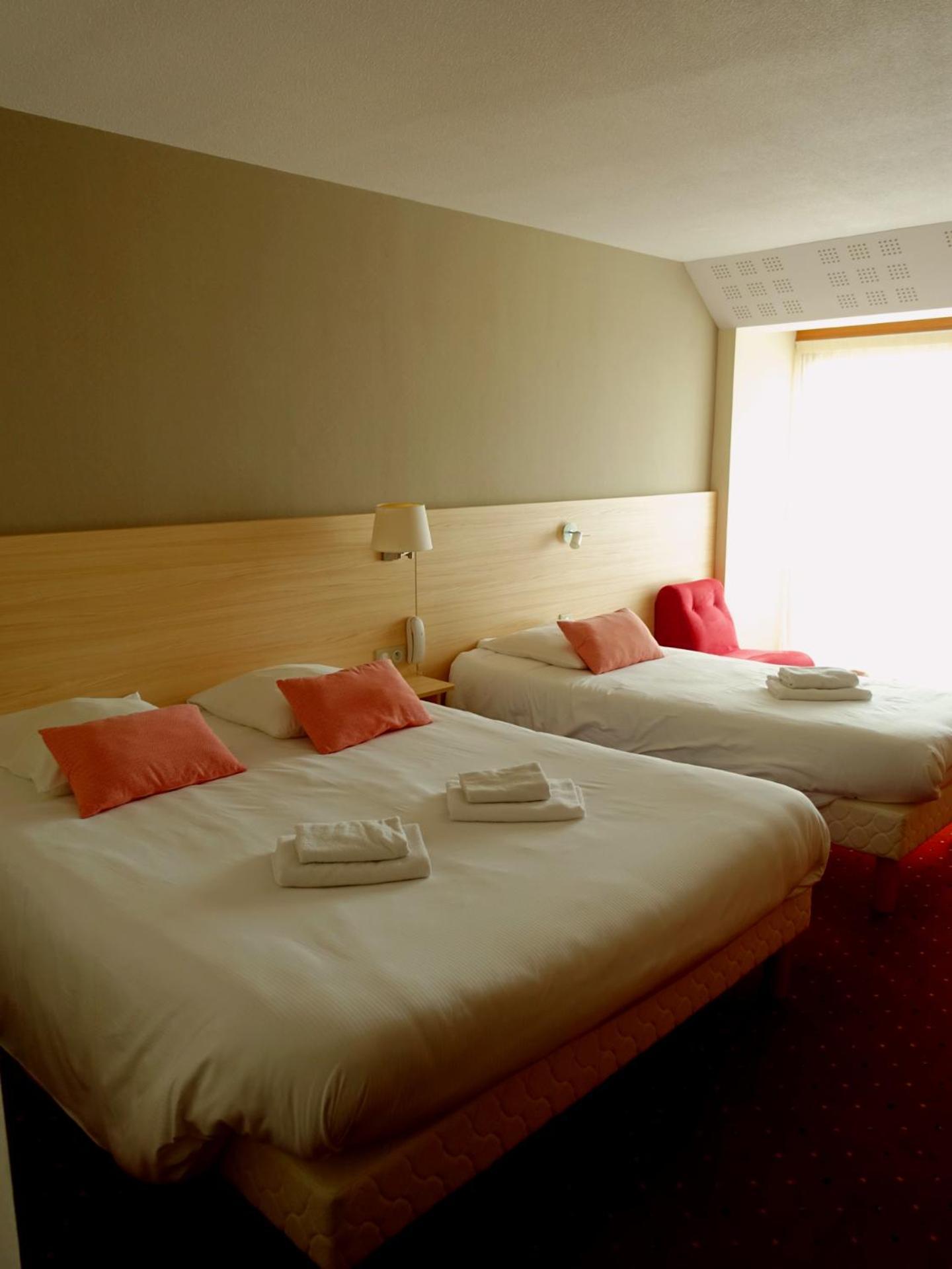 Breiz Armor Hotel Pouldreuzic ภายนอก รูปภาพ